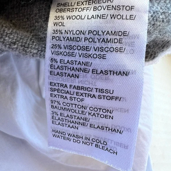 Saks Fifth Avenue Gray Sweater with White Accent - Picture 4 of 8